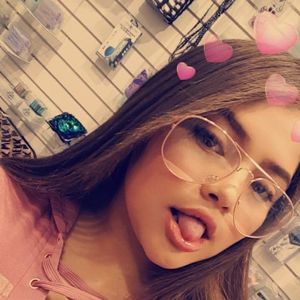 Meet your Posher, Graciela